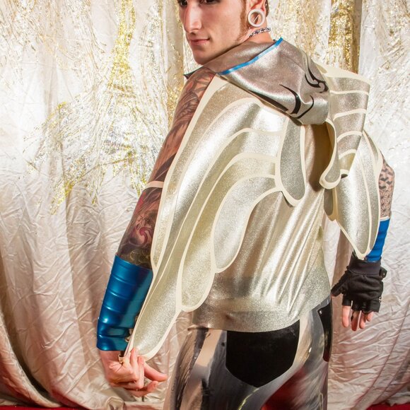 REAL LATEX DAWNAMATRIX Winged Hoodie Sz M - Picture 2 of 14